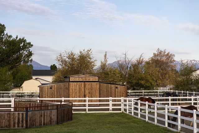 5714 S 6950 W, Hooper, UT 84315