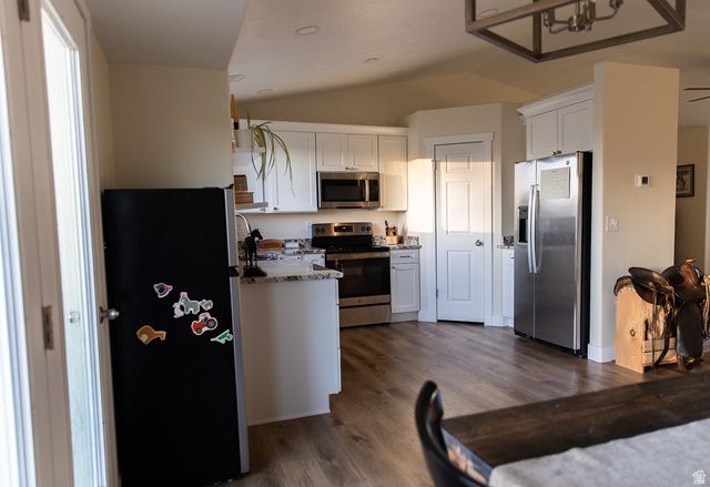 5714 S 6950 W, Hooper, UT 84315