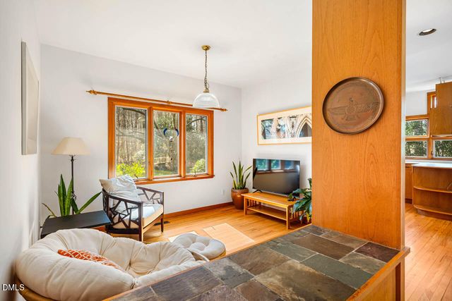 500 Marvin Edwards Lane, Chapel Hill, NC 27517