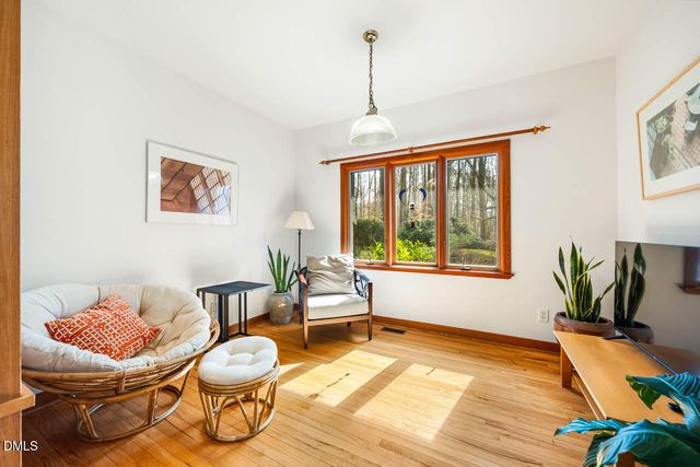 500 Marvin Edwards Lane, Chapel Hill, NC 27517