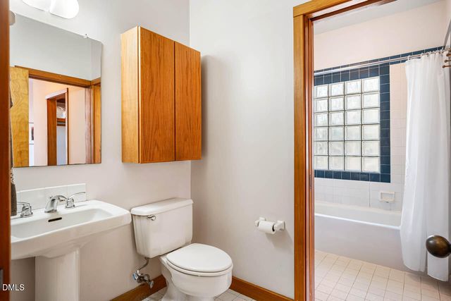 500 Marvin Edwards Lane, Chapel Hill, NC 27517