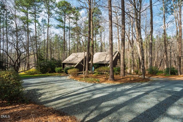 500 Marvin Edwards Lane, Chapel Hill, NC 27517