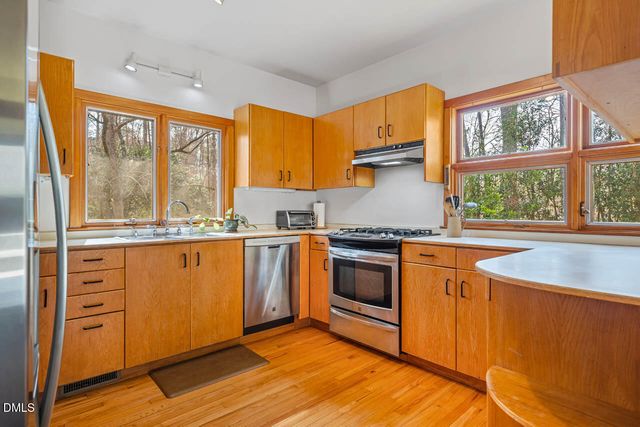 500 Marvin Edwards Lane, Chapel Hill, NC 27517