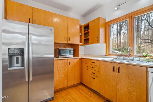 500 Marvin Edwards Lane, Chapel Hill, NC 27517