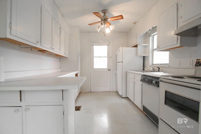 20073 Dotson Street, Gulf Shores, AL 36542