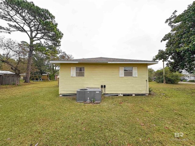 20073 Dotson Street, Gulf Shores, AL 36542