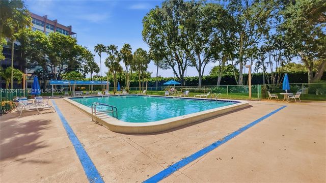 1300 Saint Charles Pl 620, Pembroke Pines, FL 33026