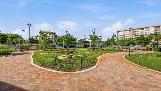 1300 Saint Charles Pl 620, Pembroke Pines, FL 33026