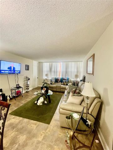 1300 Saint Charles Pl 620, Pembroke Pines, FL 33026