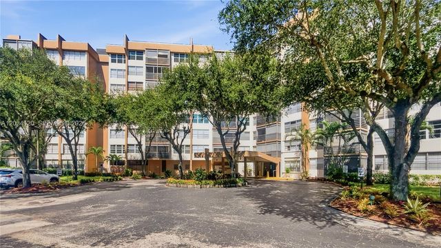 1300 Saint Charles Pl 620, Pembroke Pines, FL 33026