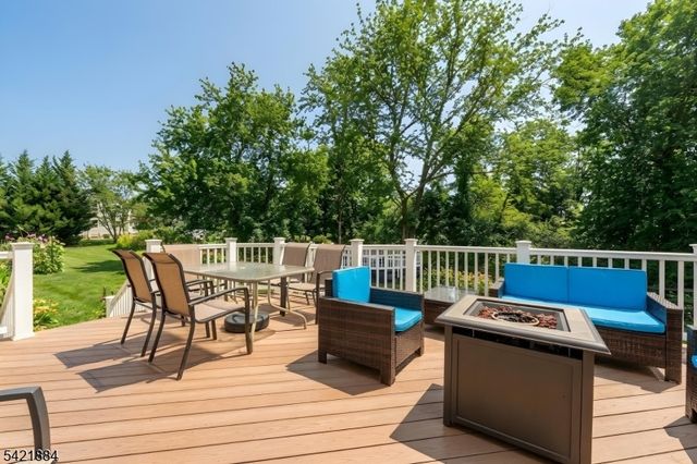 26 Rouser Way, Hillsborough Twp., NJ 08844