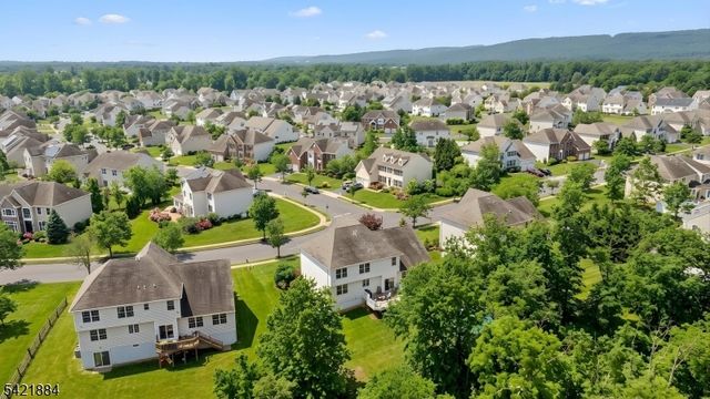 26 Rouser Way, Hillsborough Twp., NJ 08844