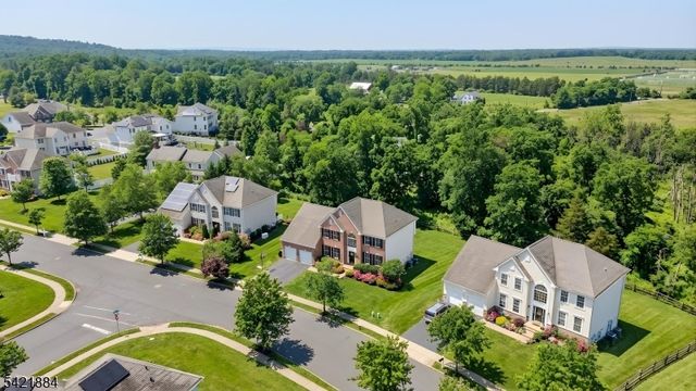 26 Rouser Way, Hillsborough Twp., NJ 08844