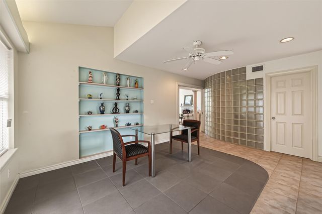 5437 Loch Lomond Drive, Houston, TX 77096