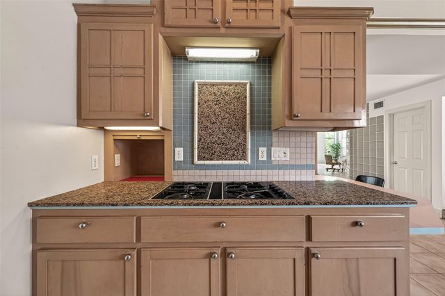 5437 Loch Lomond Drive, Houston, TX 77096