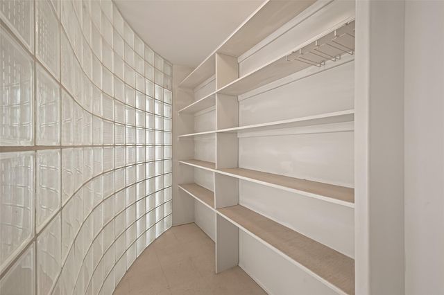 5437 Loch Lomond Drive, Houston, TX 77096