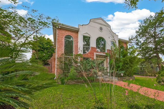 5437 Loch Lomond Drive, Houston, TX 77096