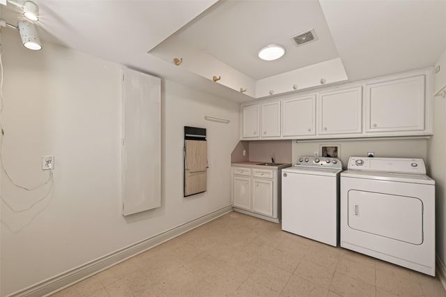 5437 Loch Lomond Drive, Houston, TX 77096