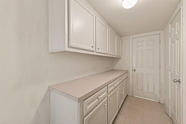 5437 Loch Lomond Drive, Houston, TX 77096