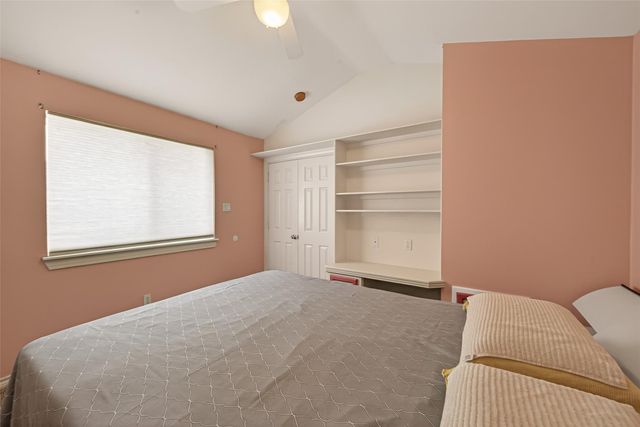 5437 Loch Lomond Drive, Houston, TX 77096