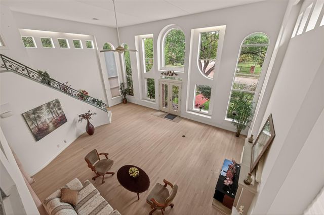 5437 Loch Lomond Drive, Houston, TX 77096