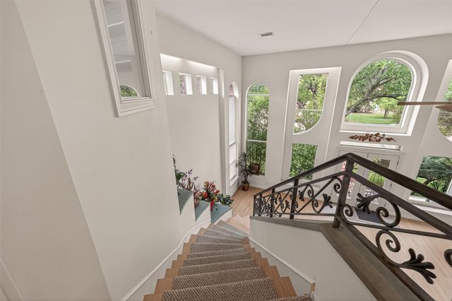 5437 Loch Lomond Drive, Houston, TX 77096