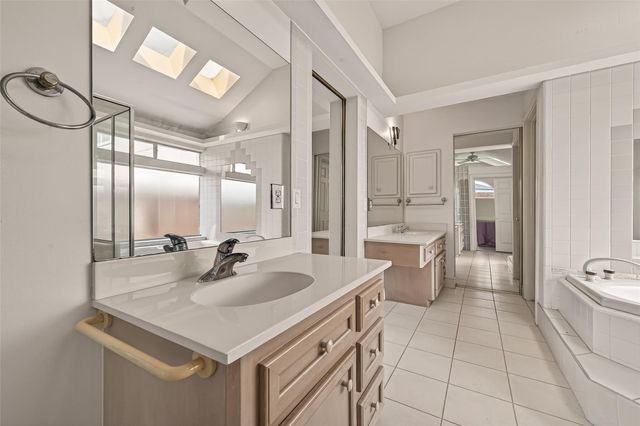 5437 Loch Lomond Drive, Houston, TX 77096