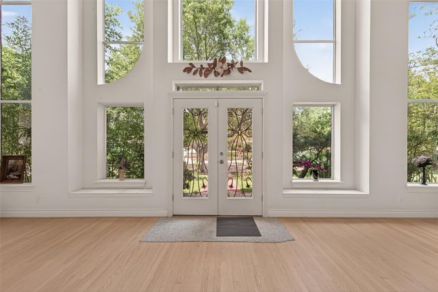 5437 Loch Lomond Drive, Houston, TX 77096