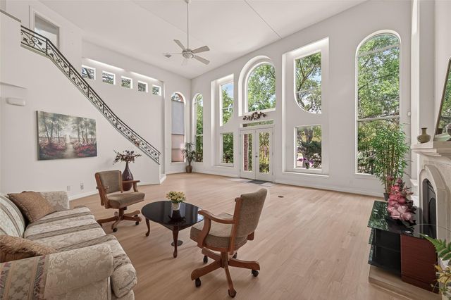 5437 Loch Lomond Drive, Houston, TX 77096