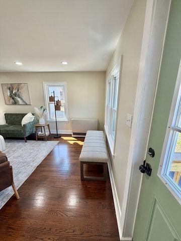 26 Mt. Tom Ave, Easthampton, MA 01027