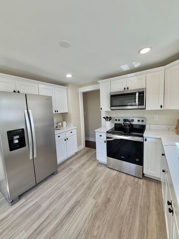 26 Mt. Tom Ave, Easthampton, MA 01027