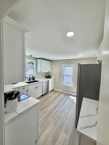 26 Mt. Tom Ave, Easthampton, MA 01027