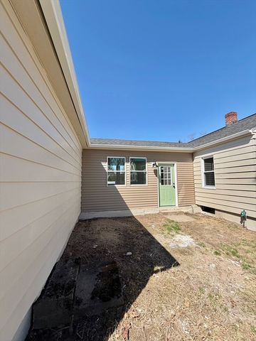 26 Mt. Tom Ave, Easthampton, MA 01027
