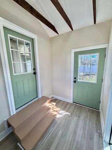 26 Mt. Tom Ave, Easthampton, MA 01027