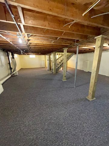 26 Mt. Tom Ave, Easthampton, MA 01027