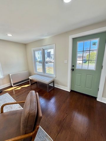 26 Mt. Tom Ave, Easthampton, MA 01027