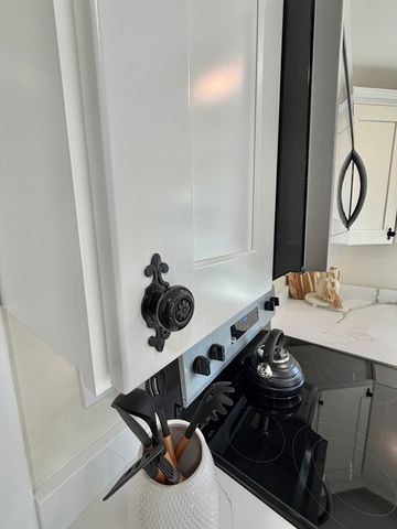 26 Mt. Tom Ave, Easthampton, MA 01027