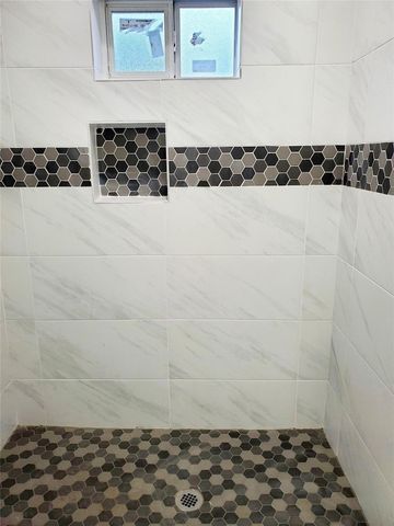 6815 Sidney, Houston, TX 77021