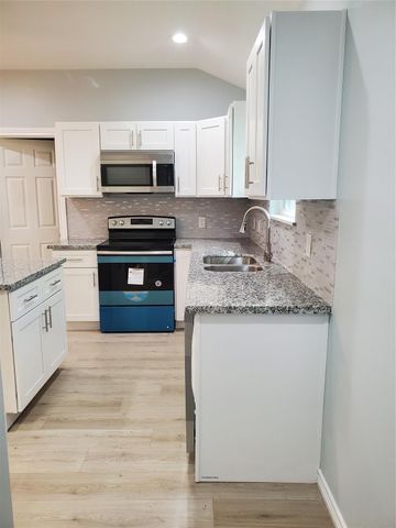 6815 Sidney, Houston, TX 77021