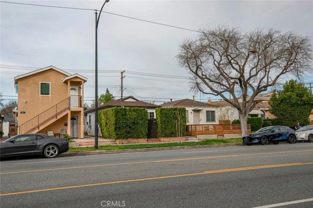 1423 N Hollywood, Burbank, CA 91505