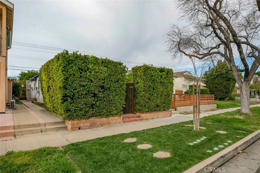 1423 N Hollywood, Burbank, CA 91505