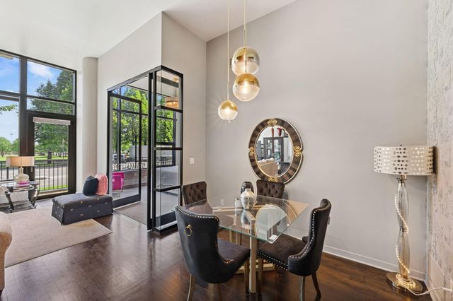 215 10th Avenue S 112, Minneapolis, MN 55415