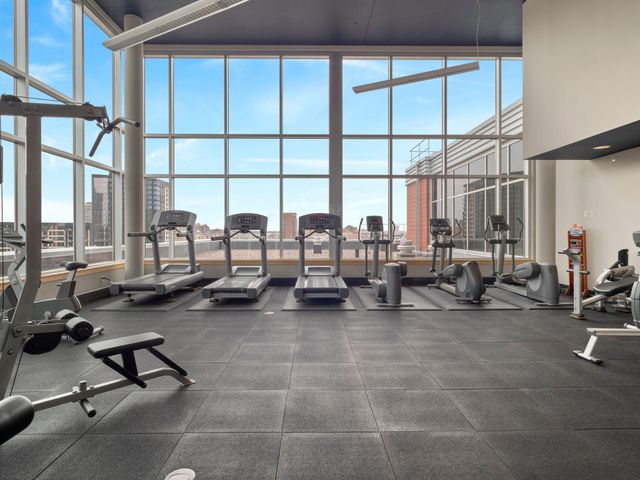 215 10th Avenue S 112, Minneapolis, MN 55415