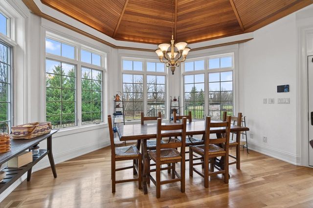 14095 N Pine Bluff ROAD, Mequon, WI 53097