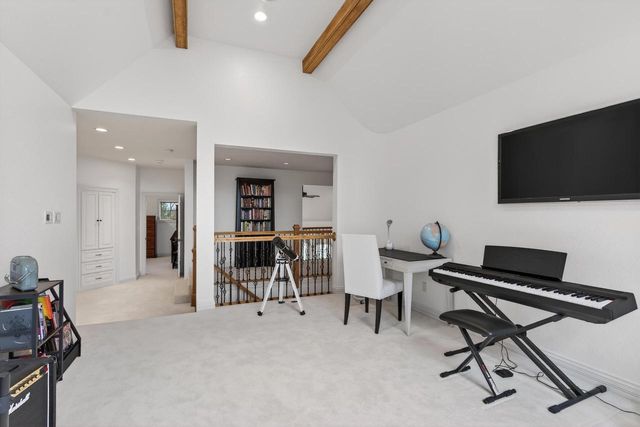 14095 N Pine Bluff ROAD, Mequon, WI 53097