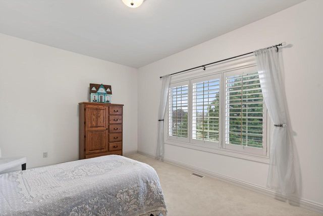 14095 N Pine Bluff ROAD, Mequon, WI 53097