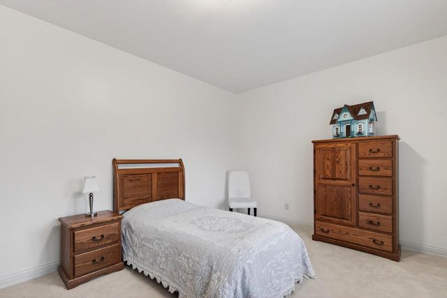 14095 N Pine Bluff ROAD, Mequon, WI 53097