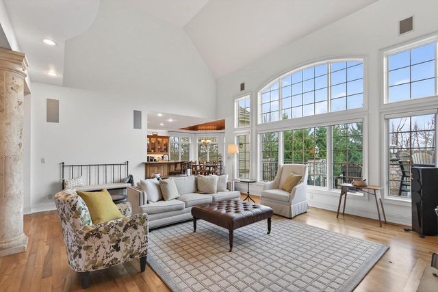 14095 N Pine Bluff ROAD, Mequon, WI 53097