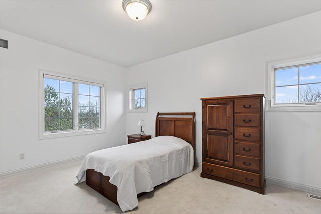 14095 N Pine Bluff ROAD, Mequon, WI 53097