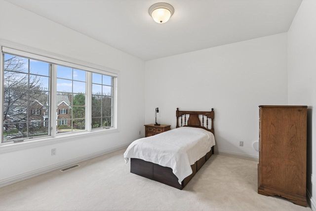 14095 N Pine Bluff ROAD, Mequon, WI 53097